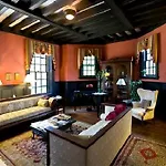 Taft Bridge Inn